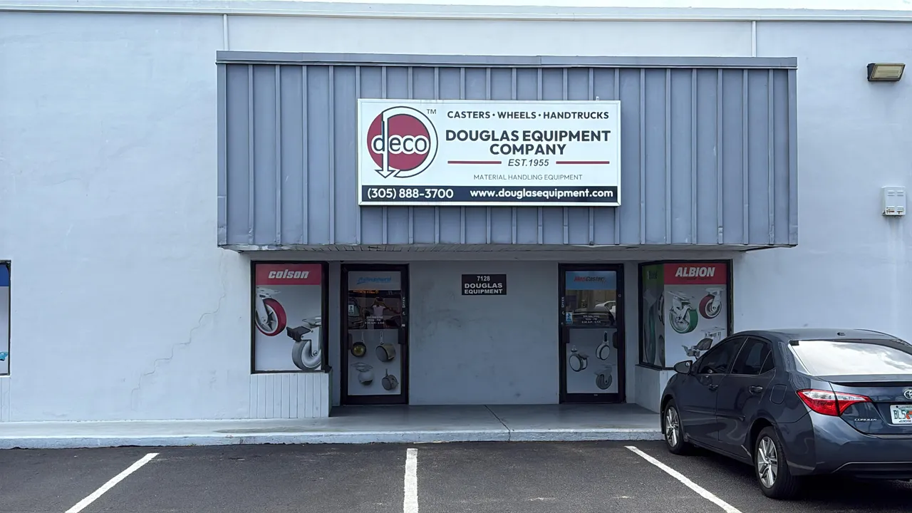 Tienda de Douglas Equipment Company en Miami — Ruedas, Carros de Mano, Equipo de Manejo de Materiales desde 1955